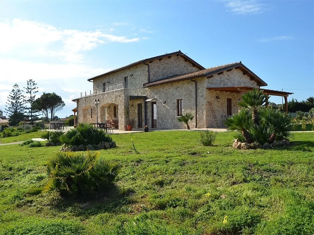 Country house B&B Al Tramonto Portopalo Portopalo Di Capo Passero Italy